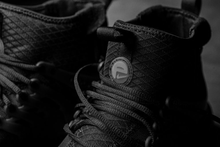 Nike_Air_Presto_Mid_Utility_Black-Black_SNeaker_Politics_10-768x513.jpg
