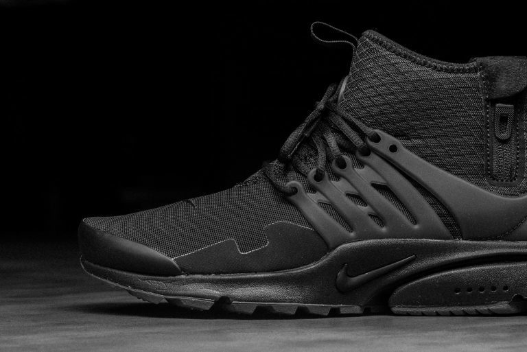 Nike_Air_Presto_Mid_Utility_Black-Black_SNeaker_Politics_5-768x513.jpg