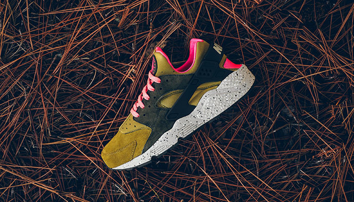 Nike_Air_Huarache_run_prm_desert_moss_cobblestone_704830_302_sneaker_politics_1-2.jpg