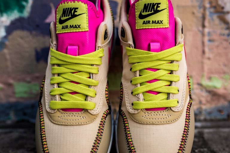 W_Nike_Air_Max_1_Ultra_2.0_SI_881103_200-12_2048x2048-768x512.jpg