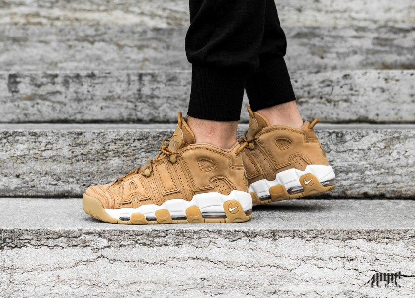 nike-air-air-more-uptempo-_96-prm-_flax-flax-phantom-gum-light-brown_-aa4060-200_1.jpg