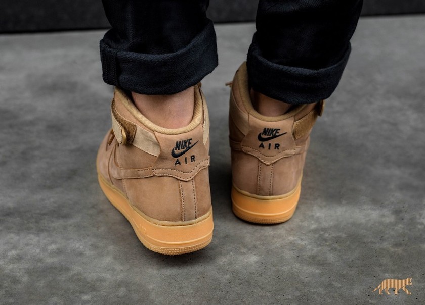nike-air-force-1-high-_07-lv8-wb-_flax-flax-outdoor-green-gum-light-brown_-882096-200_3_1.jpg