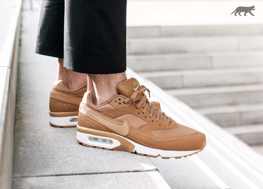nike-air-max-bw-_flax-flax-sail_881981-200_2.jpg
