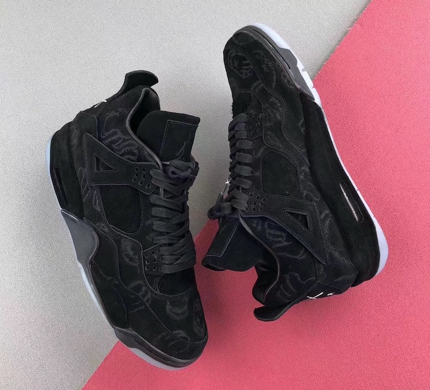 kaws-x-air-jordan-4-black-2018-2.jpg