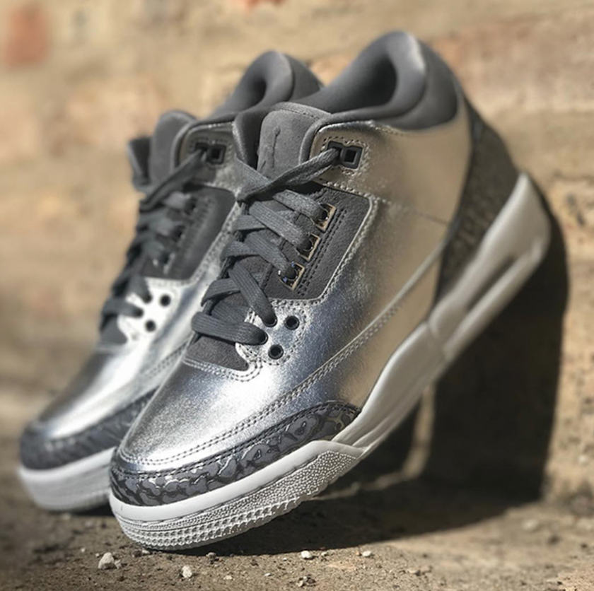 air-jordan-3-chrome-metallic-silver-AA1243-020-.png