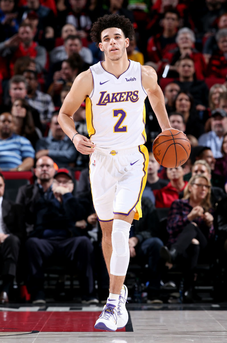lonzo-ball-big-baller-brand-zo-2-prime-remix-shotime-lakers.jpg