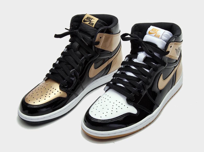 air-jordan-1-gold-top-3-5.jpg