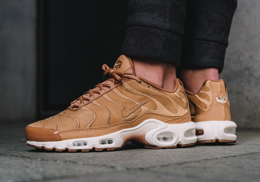 nike-air-max-plus-wheat-foot-locker-eu.jpg