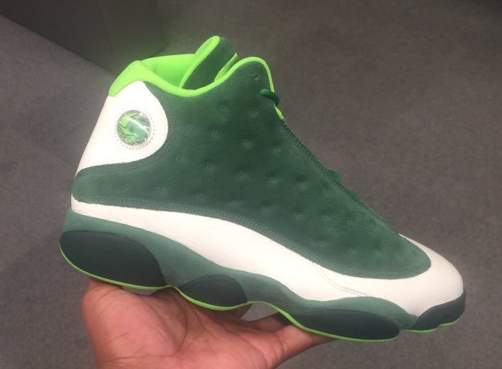oregon-ducks-air-jordan-13-3.jpg
