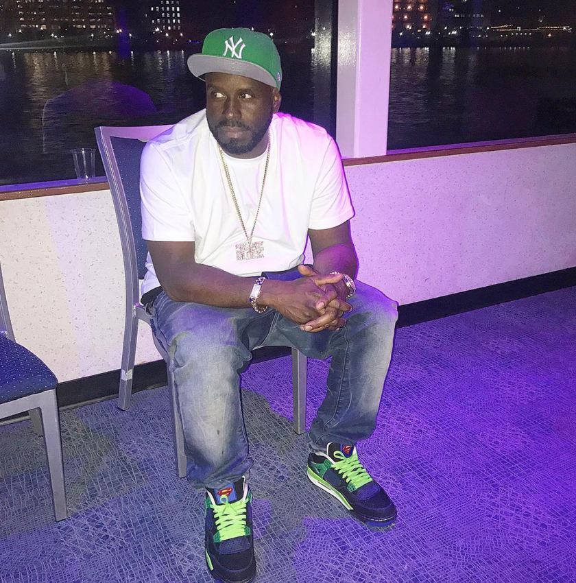 funkmaster-flex-air-jordan-4-db.png