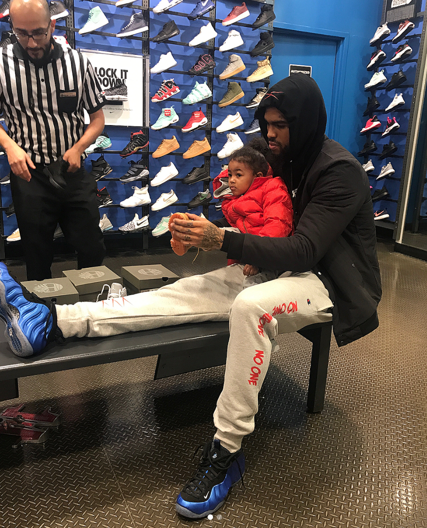 dave-east-nike-air-foamposite-one-royal.png
