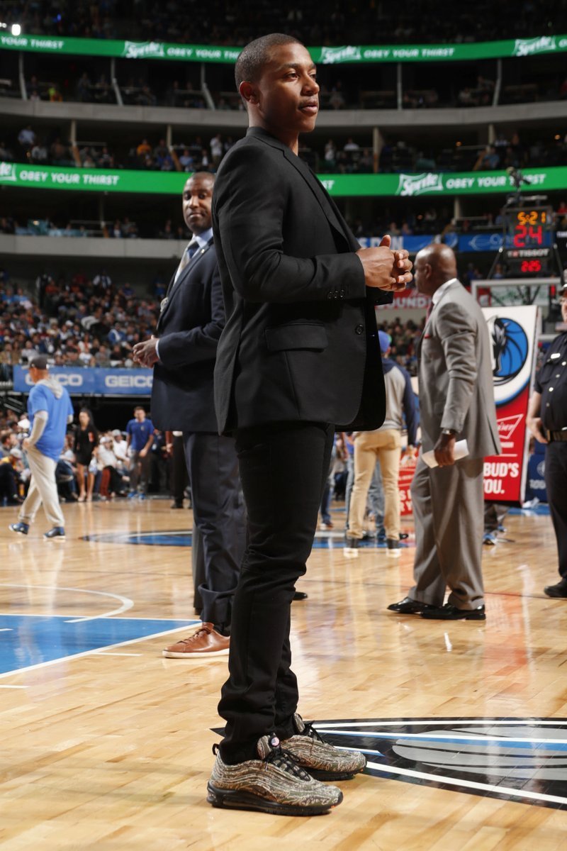 isaiah-thomas-nike-air-max-97-usa-camo.jpg