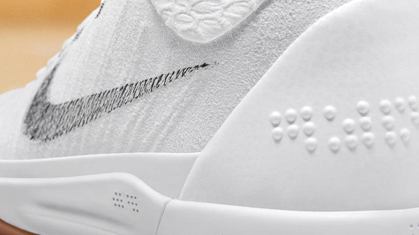 demar-derozan-nike-kobe-ad-white-gum-3.jpg