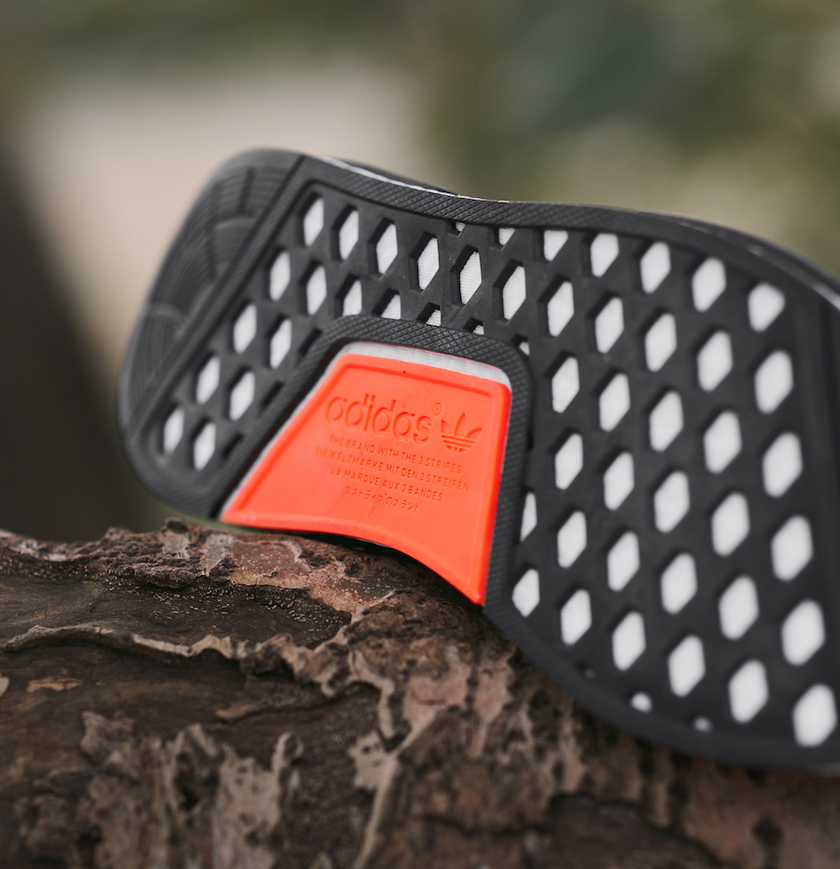 adidas-nmd-r1-neon-orange-invisible-pack-4.jpg
