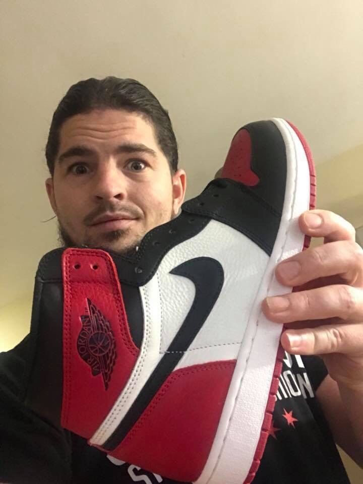 bred-toe-jordan-1-early.jpg