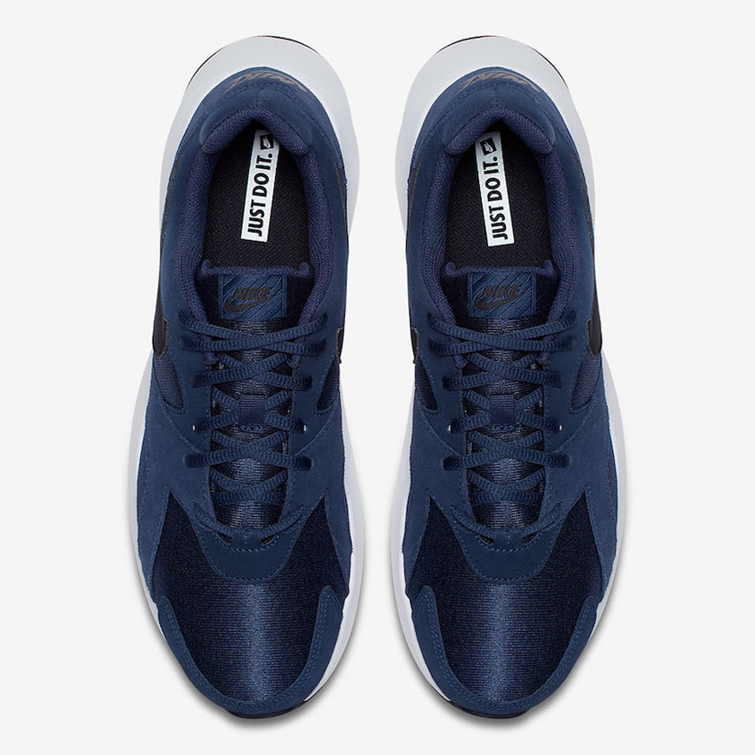 nike-pantheos-916776-400-1.jpg