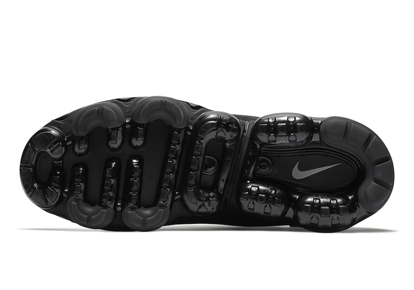 nike-vapormax-leather-suede-black-5.jpg