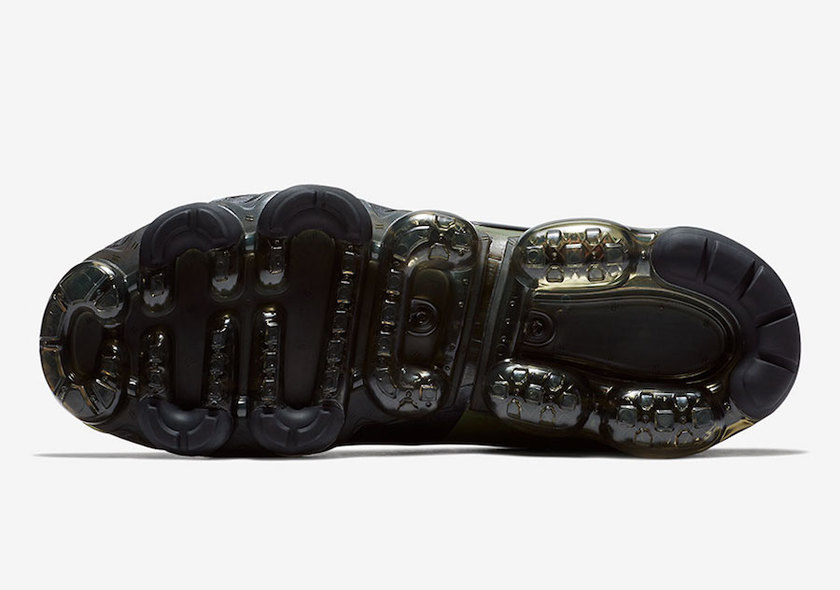nike-vapormax-cs-AH9046-005-5.jpg