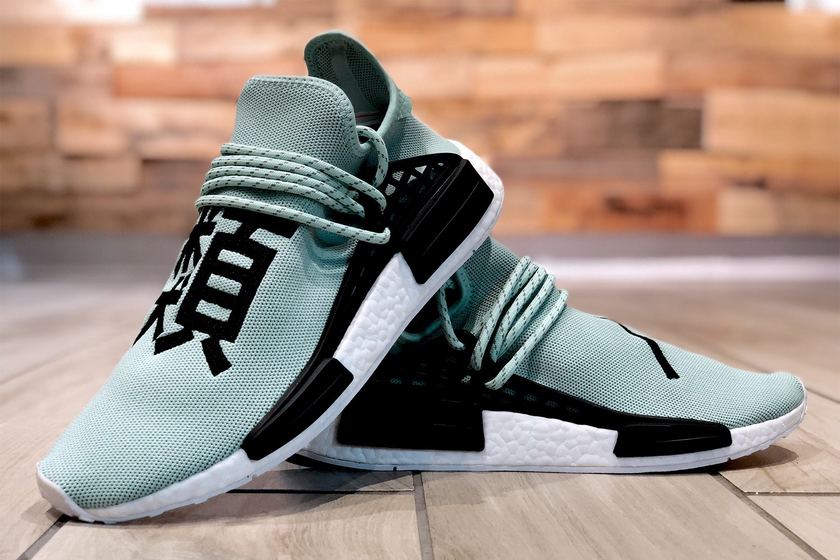 https_%2F%2Fhk.hypebeast.com%2Ffiles%2F2017%2F12%2Fpharrell-williams-adidas-originals-hu-nmd-rare-mint-green-2.jpg