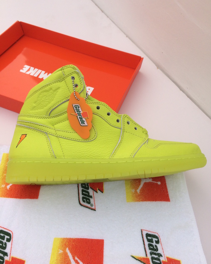 air-jordan-1-gatorade-lemon-lime-cyber-AJ5997-345-release-date-3.jpg