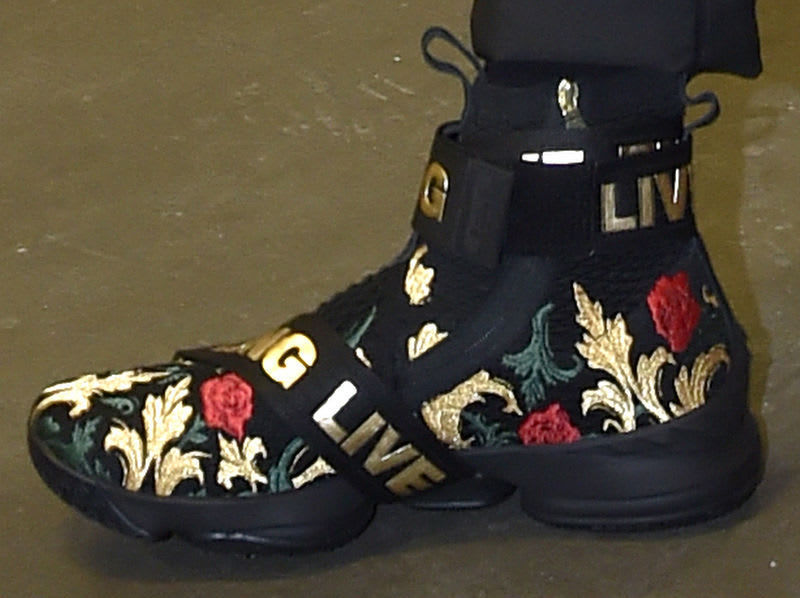 kith-nike-lebron-15-strap-black.jpg