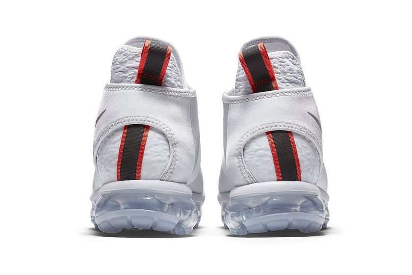 nike-air-vapormax-chukka-slip-white-5.jpg