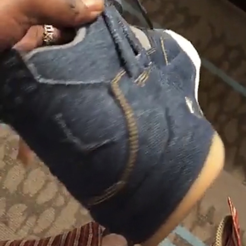 levis-air-jordan-4-denim-first-look-4.jpg