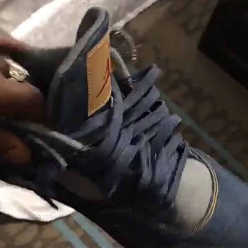 levis-air-jordan-4-denim-first-look-3.jpg