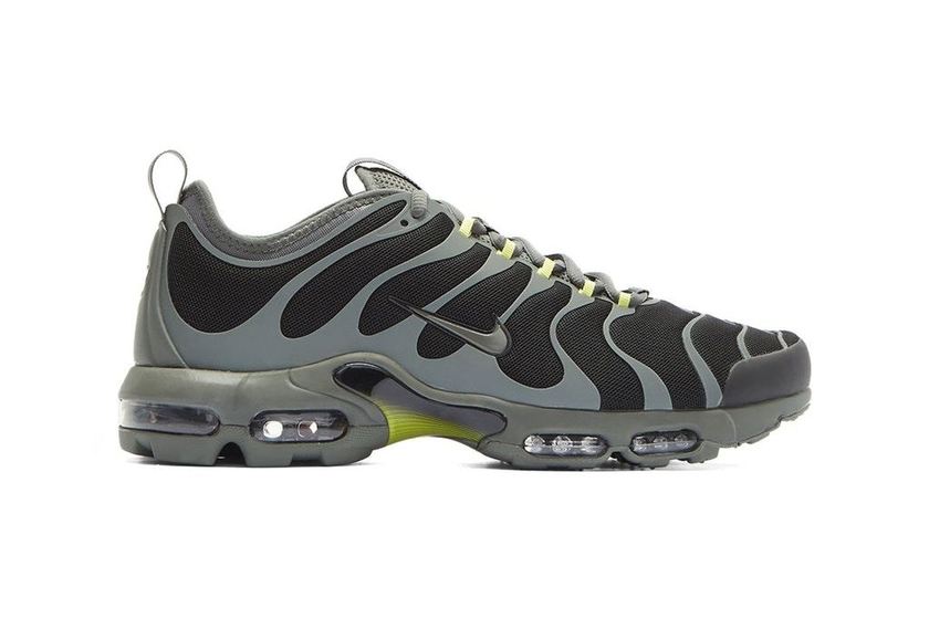 nike-air-max-plus-tn-ultra-black-grey-1.jpg