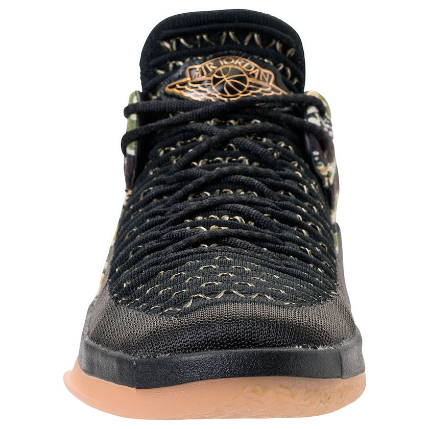 air-jordan-32-low-camo-3.jpg