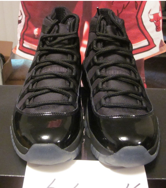 air-jordan-xi-11-blackout-black-friday-release-3.jpg