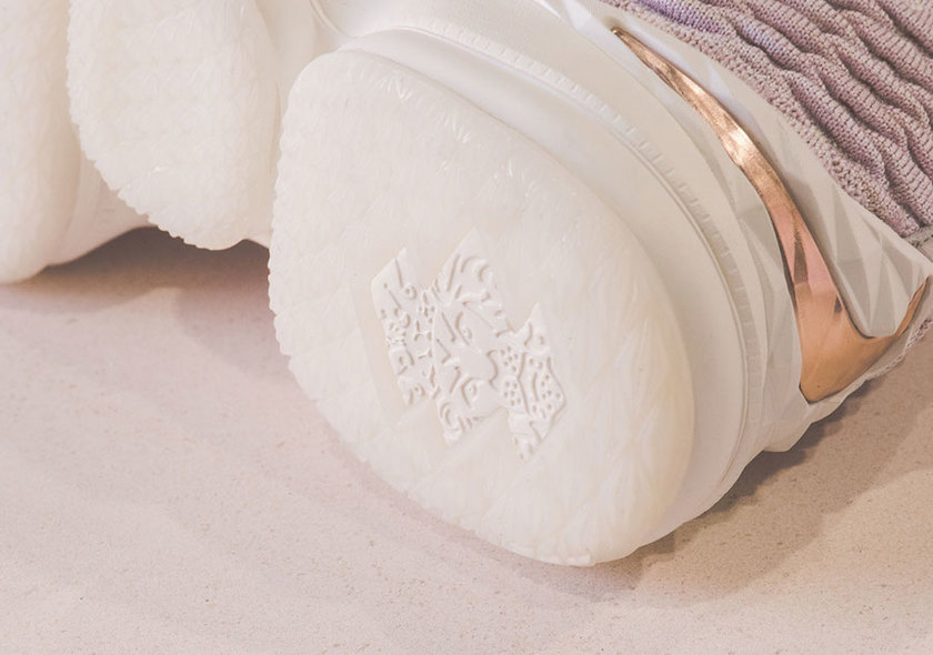 kith-nike-lebron-15-rose-gold-release-date-5.jpg