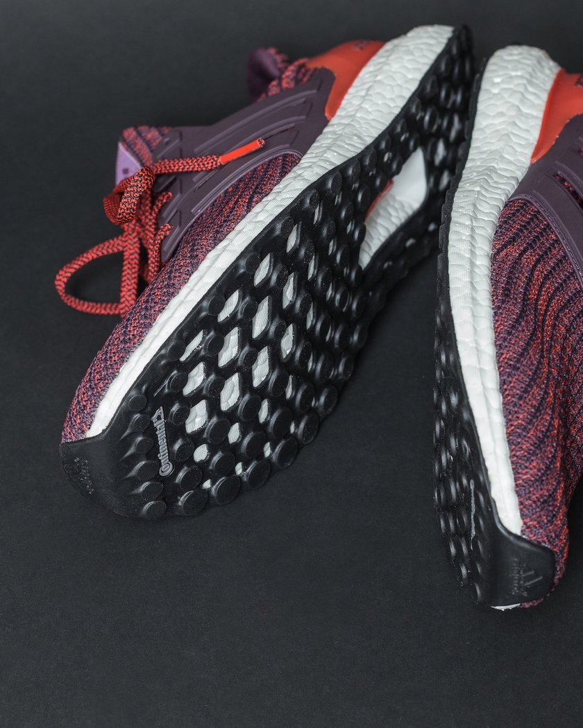 adidas-ultraboost-4-0-burgundy-8.jpg
