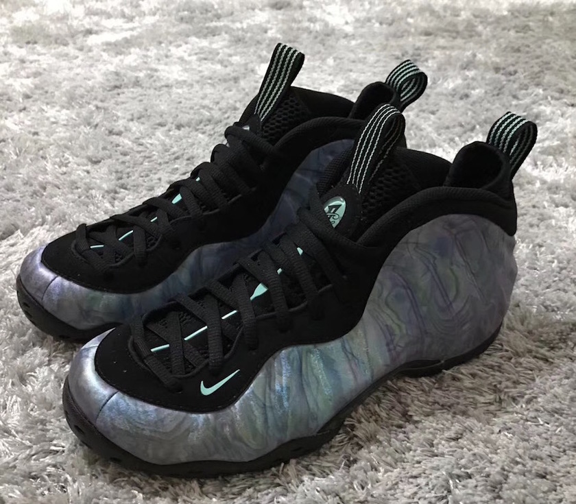 nike-air-foamposite-one-abalone-575420-009.jpg