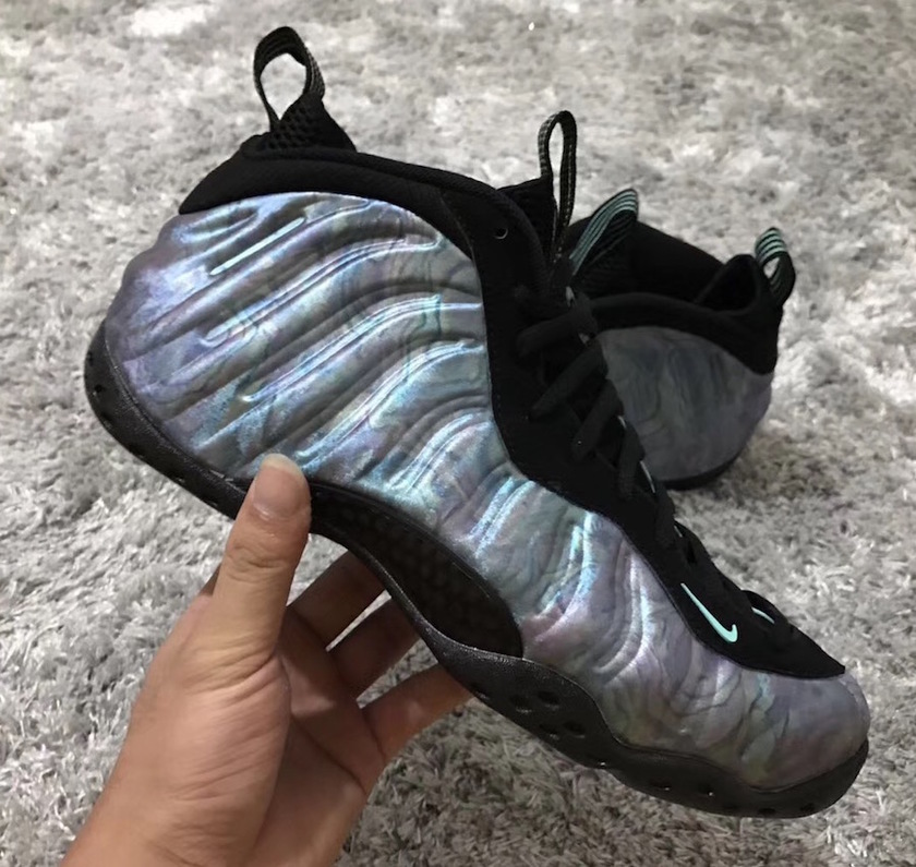nike-air-foamposite-one-abalone-575420-009-2.jpg