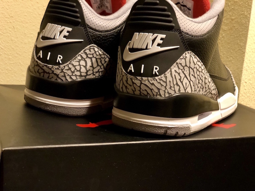 air-jordan-3-black-cement-2018-retro-7.jpg