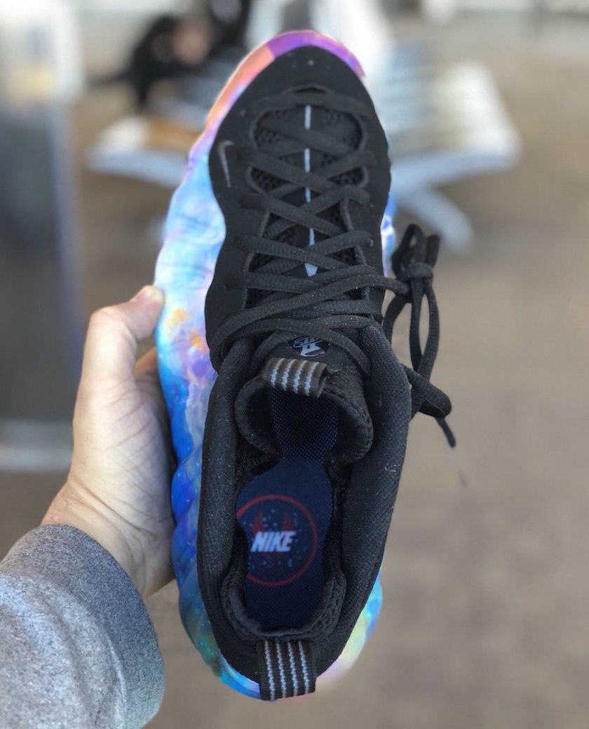 nike-air-foamposite-one-big-bang-AR3771-800-7.jpg