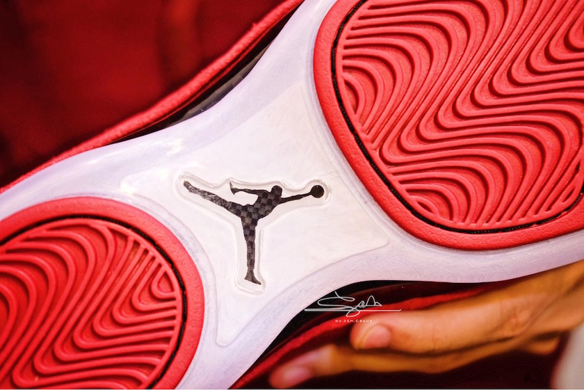 air-jordan-18-toro-gym-red-aa2494-601-release-date-2.jpg