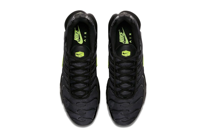 nike-air-max-plus-neon-release-004.jpg