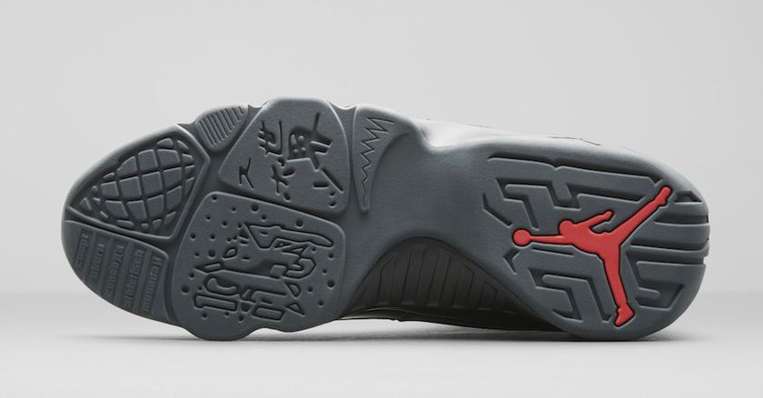 Air-Jordan-9-Bred-302370-014-Outsole-1.jpg