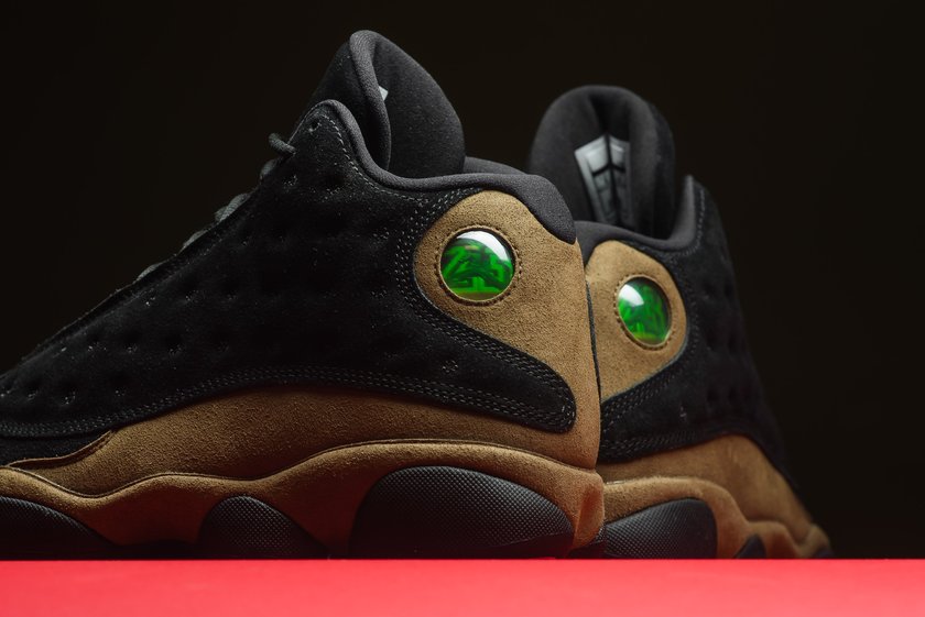 Air-Jordan-13-Olive-2-1-1.jpg