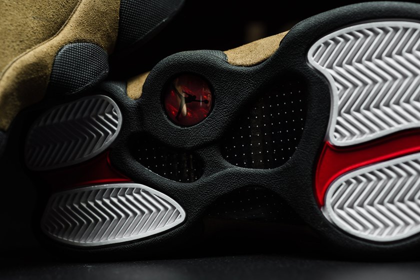 Air-Jordan-13-Olive-6-1.jpg