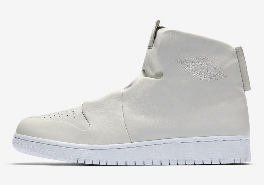 air-jordan-1-sage-ao1526-100-1.jpg
