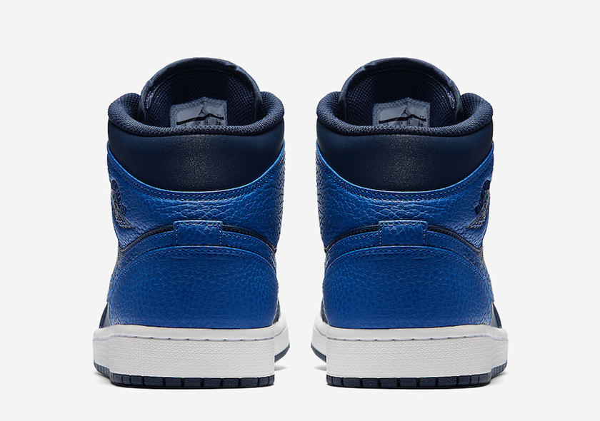 air-jordan-1-mid-obsidian-royal-554724-412-4.jpg