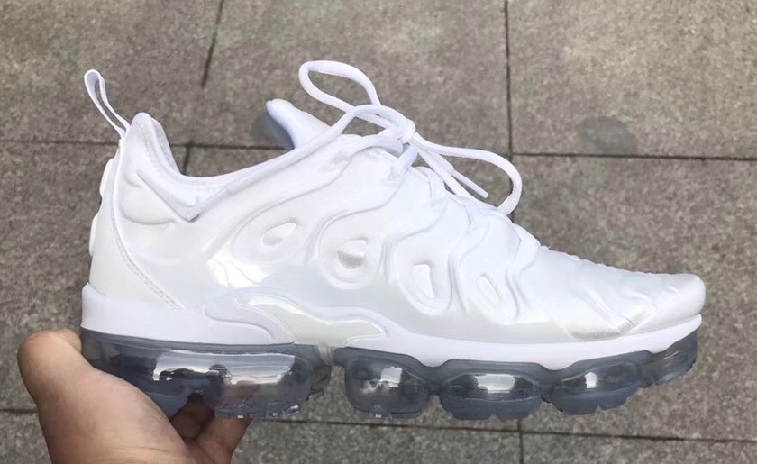 nike-vapormax-plus-triple-white-1-1.jpg