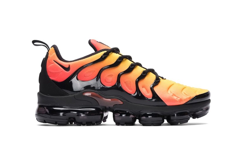 nike-air-vapormax-plus-total-orange-1.jpg