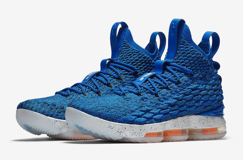 Nike-LeBron-15-HWC-Hardwood-Classics-AO1754-400-Side.jpg
