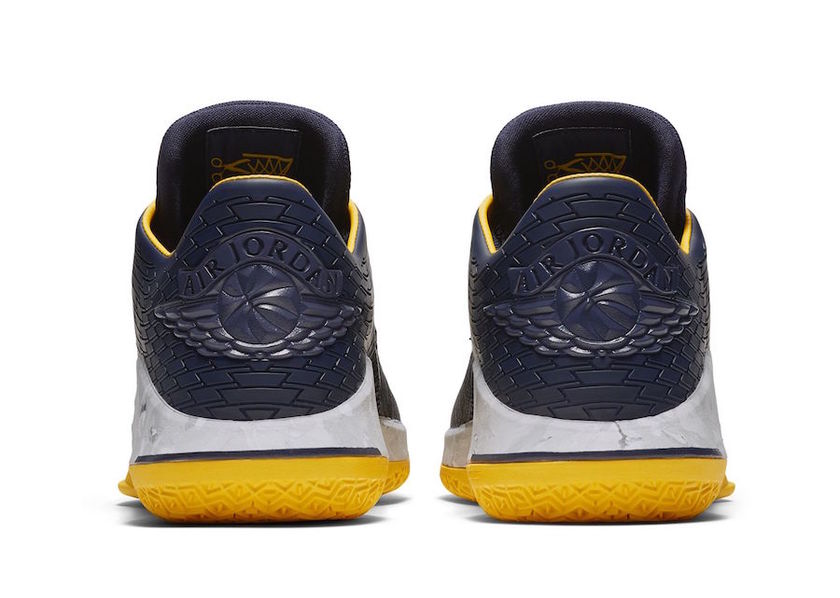 Air-Jordan-32-Low-Michigan-AA1256-405-Heel.jpg