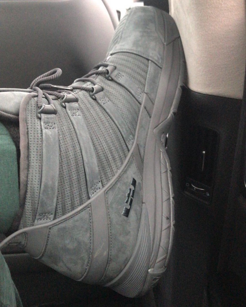 Nike-Zoom-LeBron-3-Cool-Grey-Retro.jpg