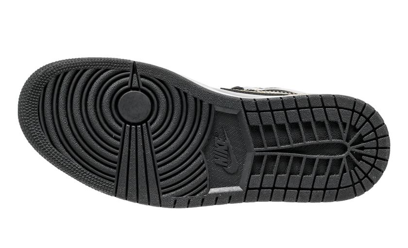 Air-Jordan-1-OG-NRG-Gold-Toe-861428-007-Outsole.jpg